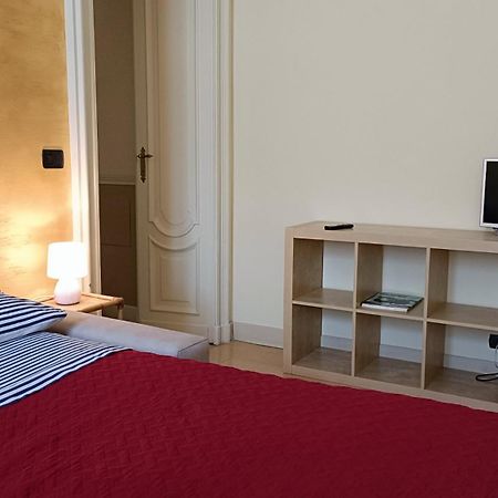 Apartamento La Qualita' Al Quadrato Turín Exterior foto